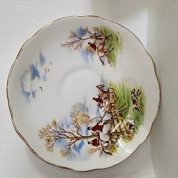 JACKSON & GOSLING GROSVENOR TEACUP AND SAUCER, HUNTING SCENE - Picture 2 of 9